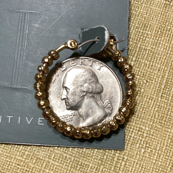 Museum Collection Sensitive Ears Hypo-allergenic Gold-tone hammered bead hoops - Picture 3 of 5